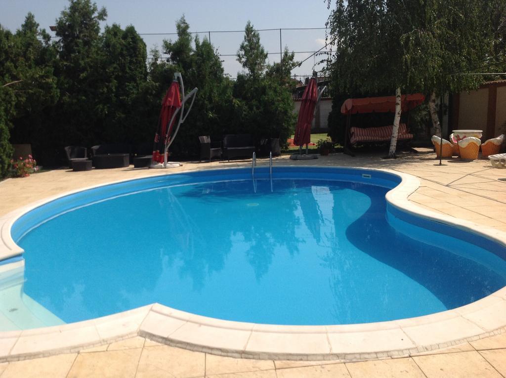 Vila Royal Urziceni Kültér fotó